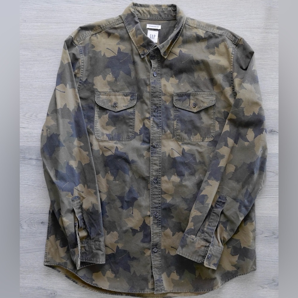 Gap Camo Long Sleeve Button Down
